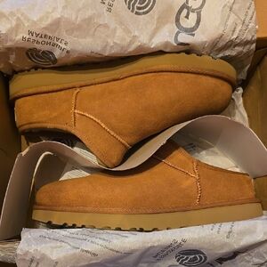 UGG Women's Classic Slipper